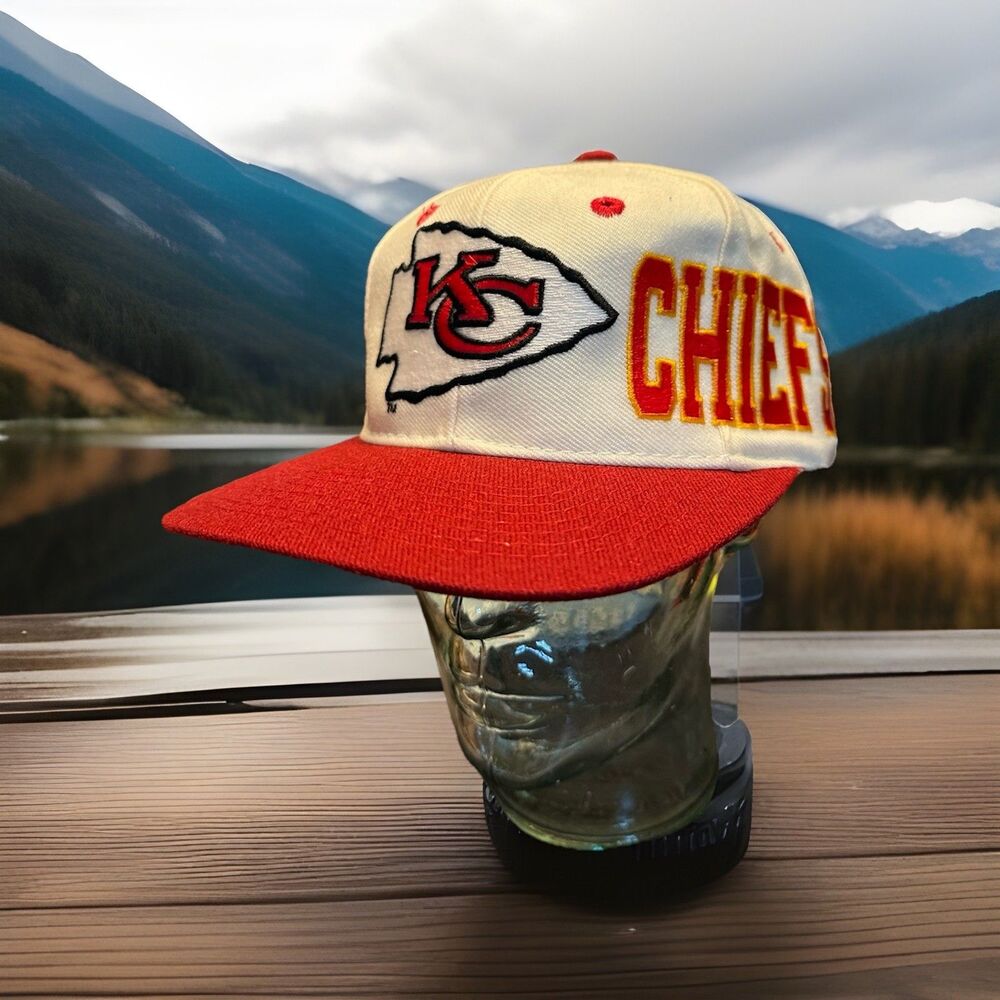 Vintage 90S Kansas City Chiefs Snapback Hat Apex One NFL Big Logo Wool Cap Cream
